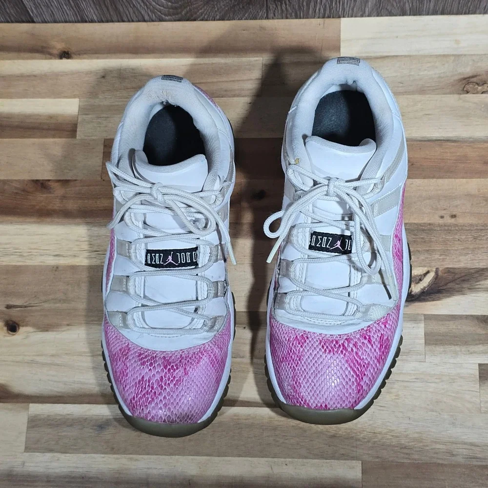 Jordan‎ Retro 11 Low Pink Snakeskin GS Size 6Y White 580521-108 2013